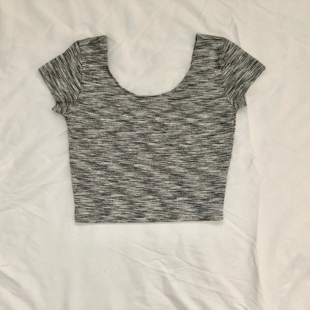 Garage Crop Top Tee Gray in S